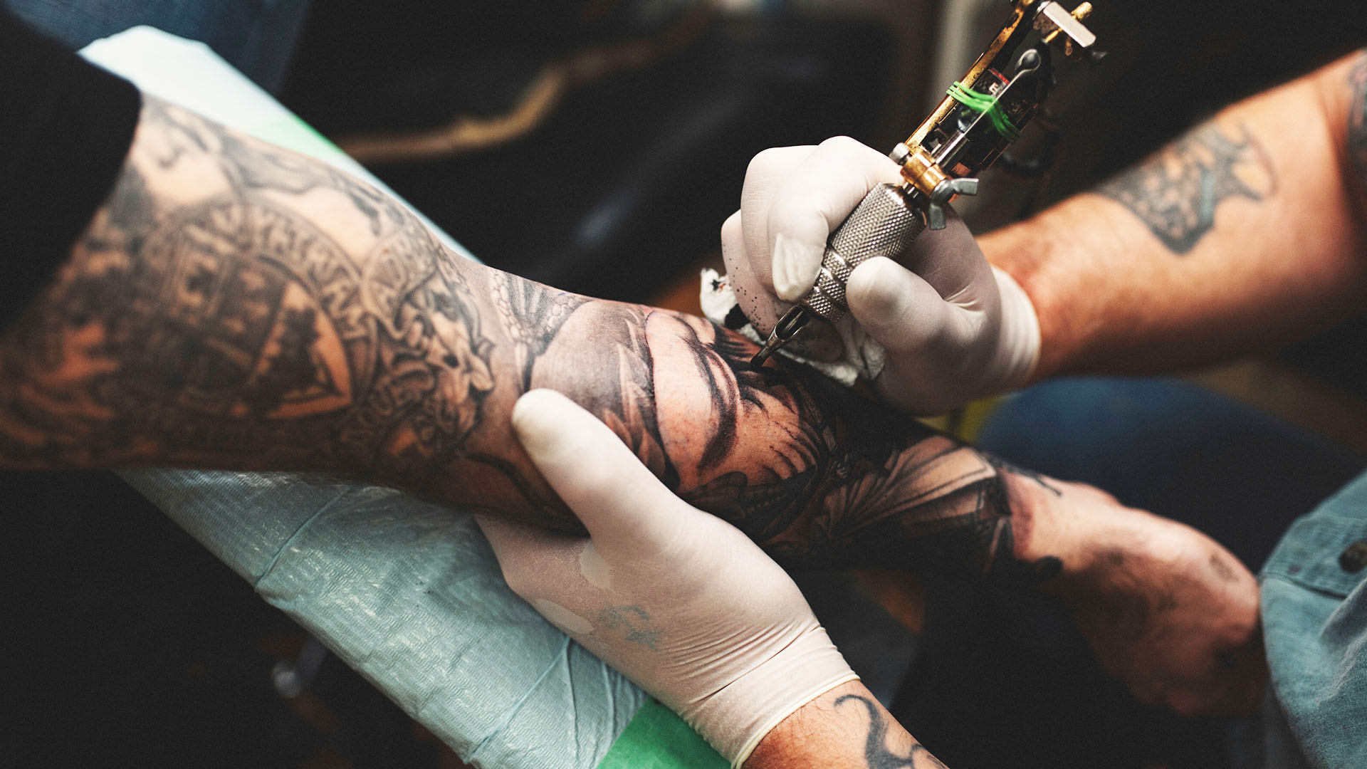 La Ligne: Was ist nach dem Tattoo Stechen wichtig?
